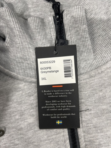 1448064-5 2 st tröjor L.Brador, Strl 3XL