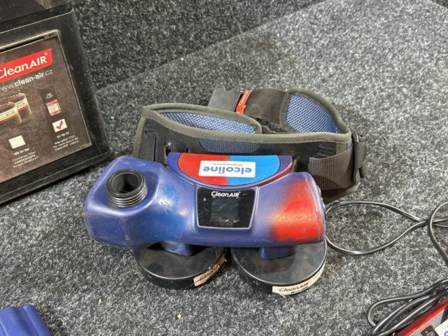 1457433-2 Fan-assisted respirator with accessories - CleanAIR Chemical 2F