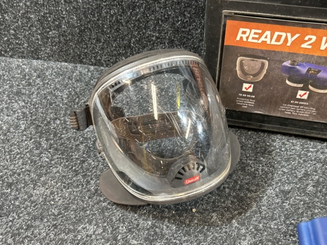 1457433-3 Fan-assisted respirator with accessories - CleanAIR Chemical 2F