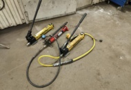 1401220 Hydrauliska domkrafter