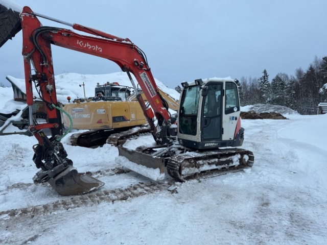 1321343-2 Grävmaskin Kubota KX080-3