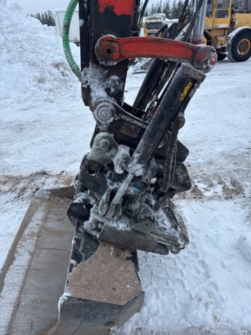 1321343-9 Grävmaskin Kubota KX080-3