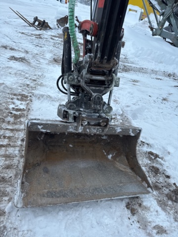 1321343-36 Grävmaskin Kubota KX080-3