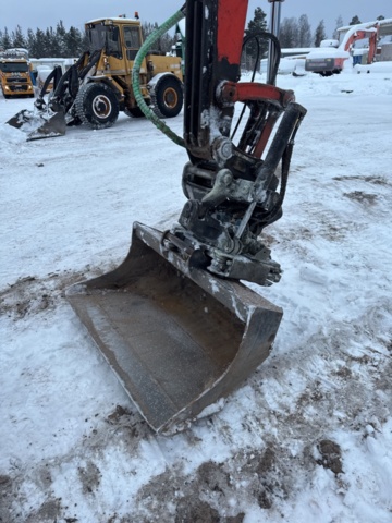 1321343-37 Grävmaskin Kubota KX080-3