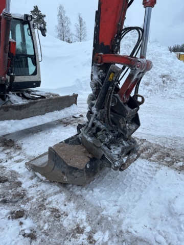 1321343-38 Grävmaskin Kubota KX080-3
