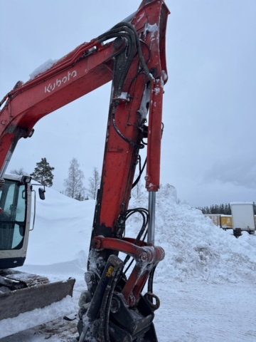 1321343-39 Grävmaskin Kubota KX080-3