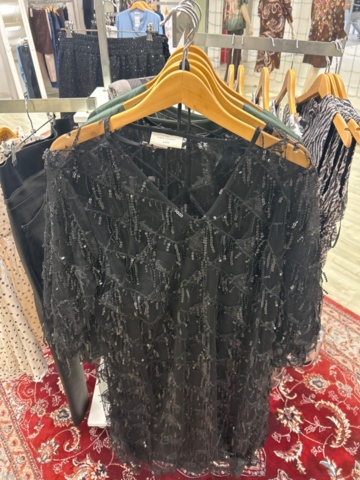 1410853-4 Samtliga kläder i butiken