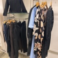1410853-8 Samtliga kläder i butiken