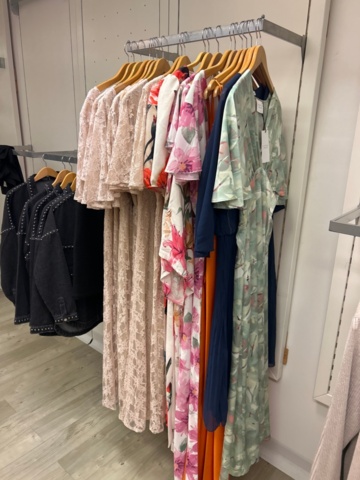 1410853-10 Samtliga kläder i butiken