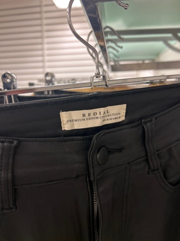 1410853-14 Samtliga kläder i butiken