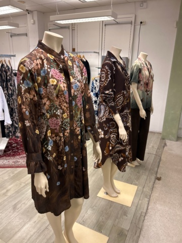 1410853-25 Samtliga kläder i butiken