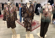 1410854 Skyltdockor, klädställningar och galgar