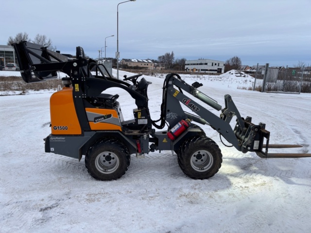 918937-6 Kompaktlastare - Giant G1500 (162h) 2022'