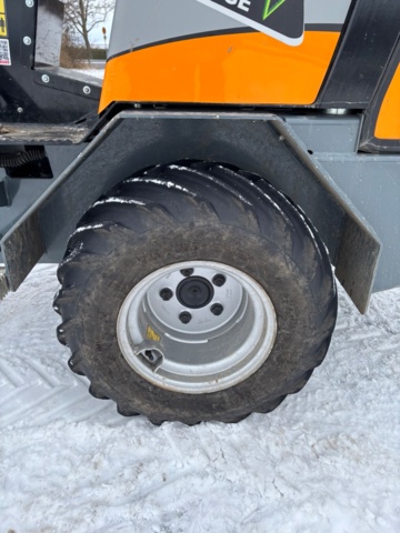 918937-15 Kompaktlastare - Giant G1500 (162h) 2022'