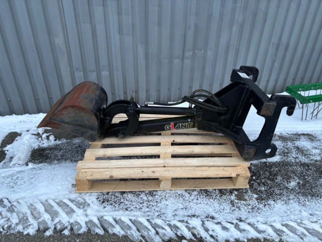 918937-38 Kompaktlastare - Giant G1500 (162h) 2022'