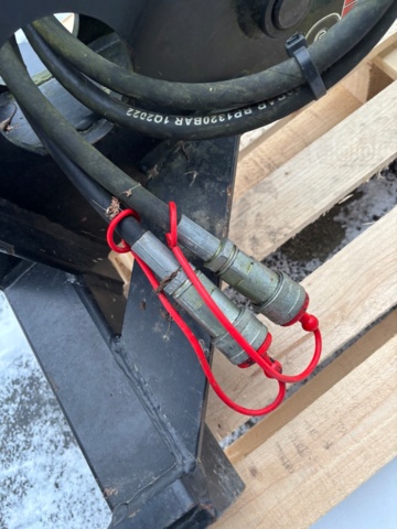 918937-40 Kompaktlastare - Giant G1500 (162h) 2022'