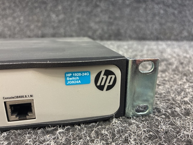 1470511-2 Switch HP 1920-24G