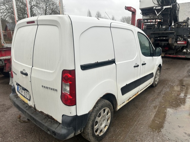 1447262-4 Peugeot Partner 1.6 HDi -2011