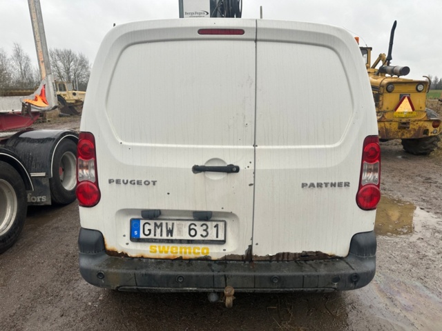1447262-7 Peugeot Partner 1.6 HDi -2011