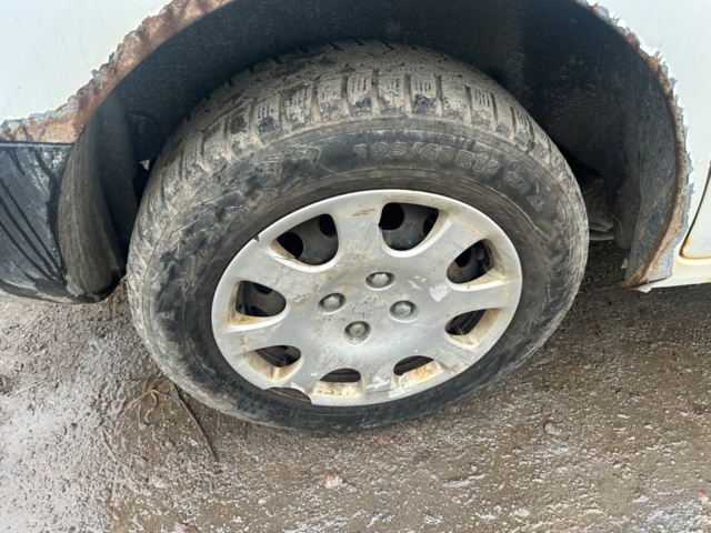 1447262-25 Peugeot Partner 1.6 HDi -2011