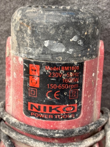 1410863-3 Bruksblandare och murbrukslådor m.m - Niko, Weber m.fl.