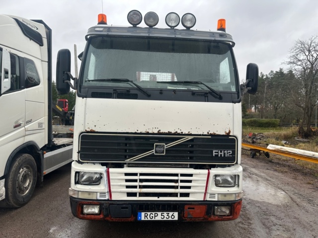 1447264-5 Volvo FH 12.1 6x2 -2000