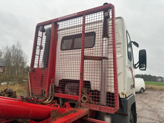 1447264-6 Volvo FH 12.1 6x2 -2000