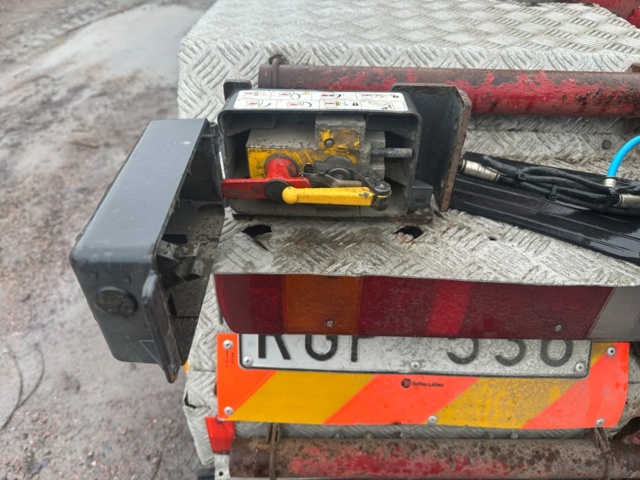 1447264-12 Volvo FH 12.1 6x2 -2000