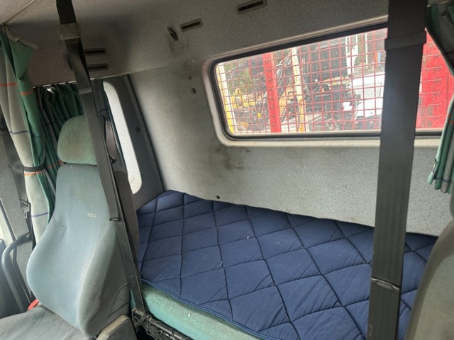 1447264-22 Volvo FH 12.1 6x2 -2000