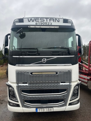 1447265-3 Timber truck Volvo FH 16.1 I-Shift -2018