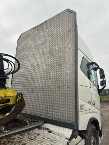 1447265-6 Timber truck Volvo FH 16.1 I-Shift -2018