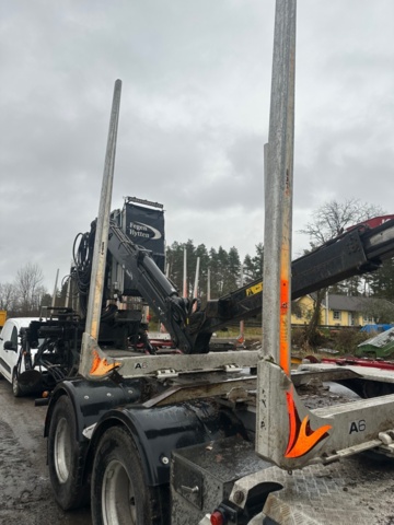 1447265-9 Timber truck Volvo FH 16.1 I-Shift -2018