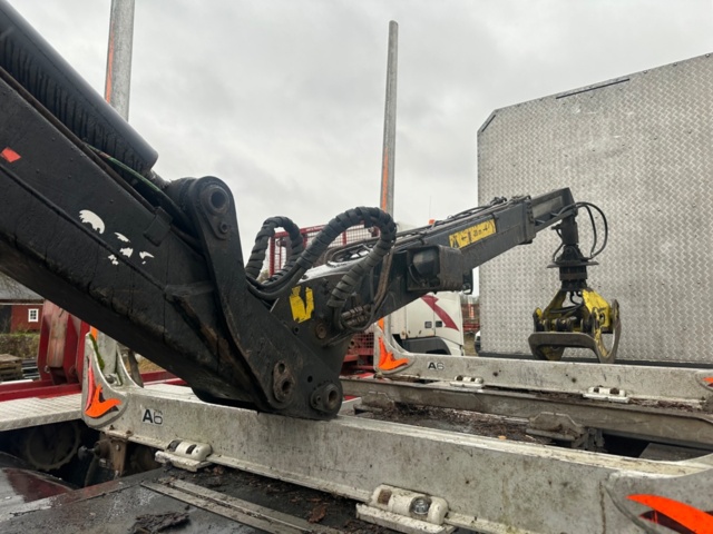 1447265-13 Timber truck Volvo FH 16.1 I-Shift -2018