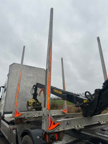 1447265-22 Timber truck Volvo FH 16.1 I-Shift -2018