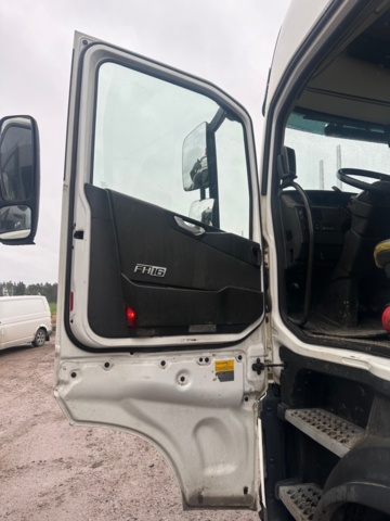 1447265-31 Timber truck Volvo FH 16.1 I-Shift -2018