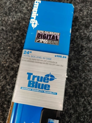 1470565-5 Digital Spirit Level True Blue 610 mm IP65