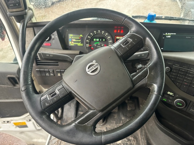 1447265-46 Timber truck Volvo FH 16.1 I-Shift -2018
