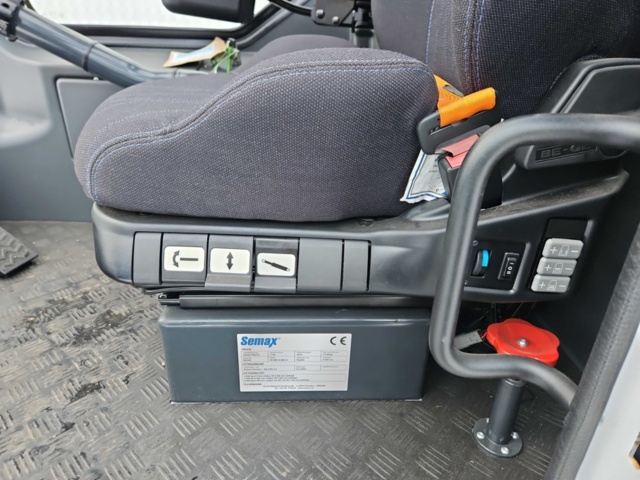 1444817-41 Semax P40LT-E eltruck