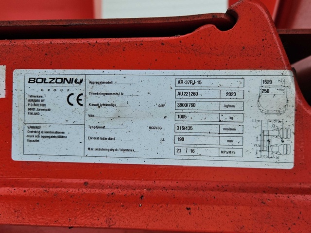 1444818-7 Bolzoni Auramo klämaggregat AR-37RJ-15 – 3,8 ton – 2023