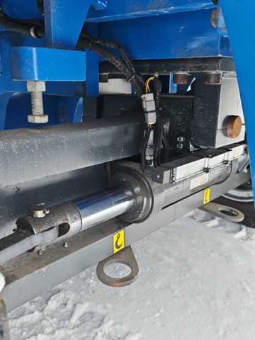 1444819-12 Semax P40L-E Eltruck med pappersklämma – 2020