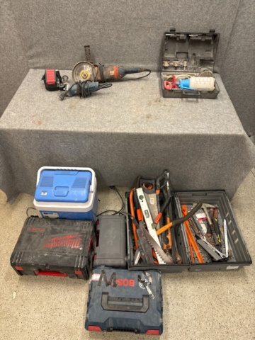 1410871-1 Verktyg och kylbox - Bosch, Milwaukee, Biltema m.fl.