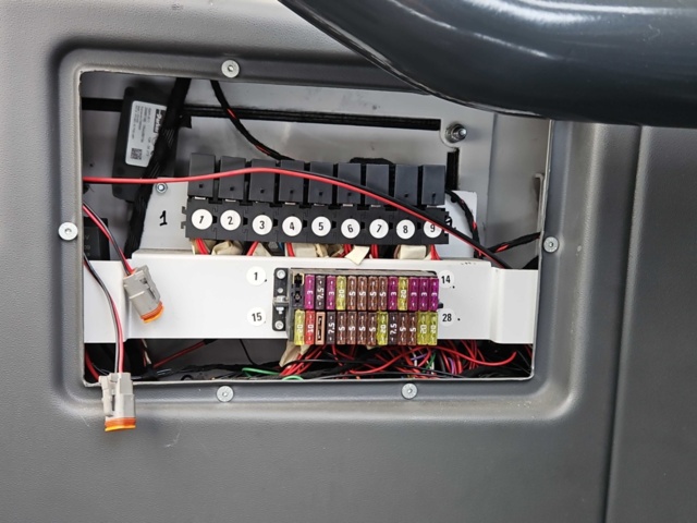 1444819-37 Semax P40L-E Eltruck med pappersklämma – 2020