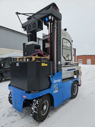 1444821-7 Eltruck – Semax P35L-E med gaffelaggregat