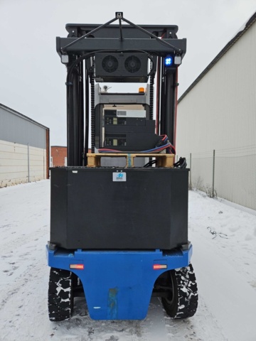 1444821-8 Eltruck – Semax P35L-E med gaffelaggregat