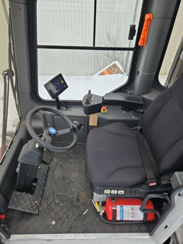 1444821-30 Eltruck – Semax P35L-E med gaffelaggregat