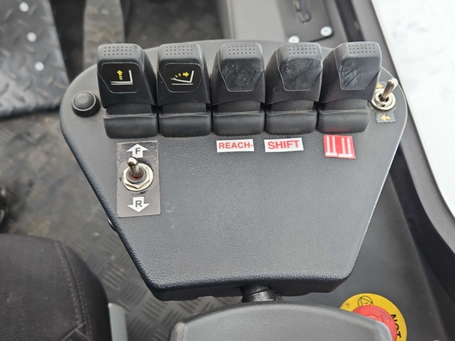 1444821-33 Eltruck – Semax P35L-E med gaffelaggregat