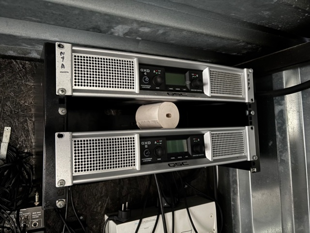 1468990-20 Barcontainer från Foco med invändig utrustning