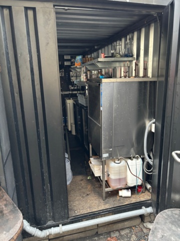 1468990-9 Barcontainer från Foco med invändig utrustning