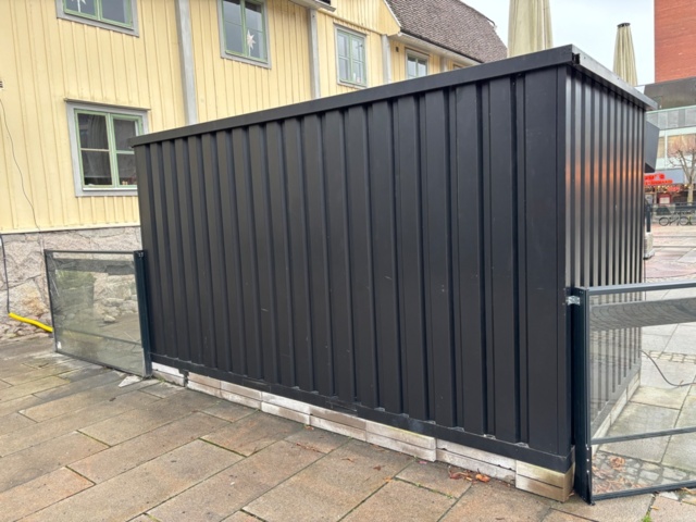 1468990-38 Barcontainer från Foco med invändig utrustning