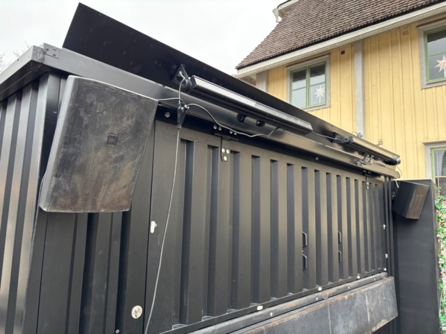 1468990-23 Barcontainer från Foco med invändig utrustning